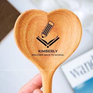 Cucchiaio a forma di cuore in legno, regalo personalizzato per il ritorno a scuola per la figlia, cucchiaio di incoraggiamento con nome inciso personalizzato, ricordo
