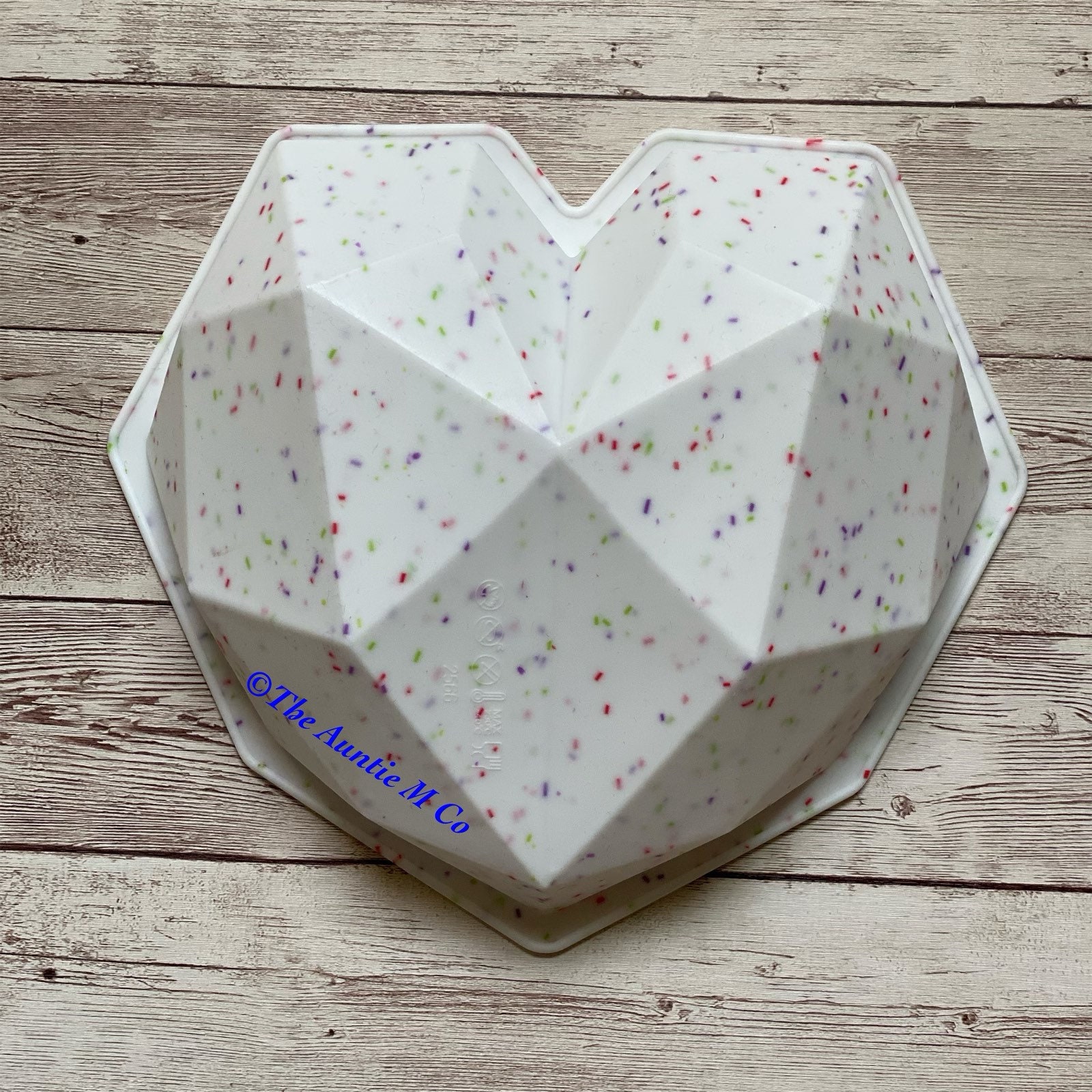 SOFT GEOMETRIC HEART Breakable Silicone Mold 