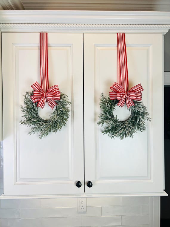 What Size Wreath for Kitchen Cabinets 