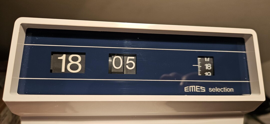 Emes Selection,flip Clock,new,with Box,rolling Clock - Etsy UK