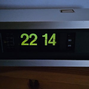 Caslon clock - Etsy 日本