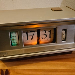 Caslon clock - Etsy 日本