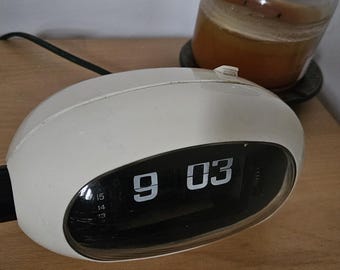 LW15, egg ,flip clock,made in Germany