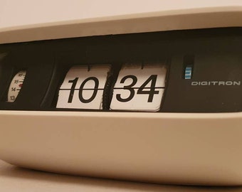 Digitron,flip clock,klappzahlen wecker,top condition,vintage