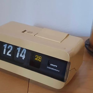Krups comfortchron ,flip clock,date,made in Germany,klappzahlen Wecker,vintage