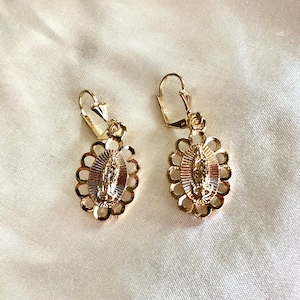 Aretes Virgen De Guadalupe Dorados, Aretes Virgencita, Aretes Virgen Maria, Aretes Religiosos