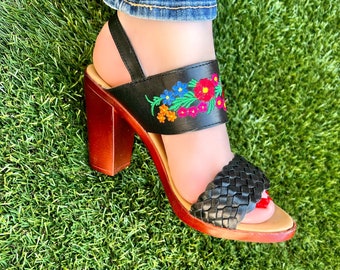 Black Huarache Heels, Black Mexican high heels, Mexican huarache heels, Tacones Mexicanos para Mujer