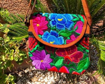 Mexican Embroidered Purse, Bolsa Mexicana, Mexican Floral Purse, Embroidered Floral Bag