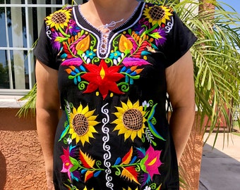Embroidered Mexican Dress, Embroidered  Floral Mexican Dress, Women Mexican dress, Vestido Mexicano para mujer