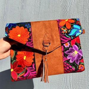 Embroidered purse, Mexican embroidered purse, bolsa mexicana bordada, embroidered Mexican purse