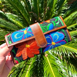 Mexican leather wallet, Mexican embroidered floral wallet, Women Mexican Artisanal Wallet Black