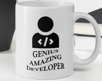 LUSTIGE CODER TASSE - Genius Amazing Developer - Geschenkidee für Softwareentwickler - Programmierer Liebhaber Tasse