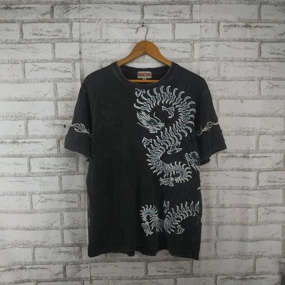 Vintage Art Dragon Shirt. #L
