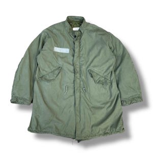 Vintage 80s 90s Military Parka Jacket US Military Gear Overcoat Multipocket Full Zipper USMC Army Extreme Cold Weather Made in USA Size M