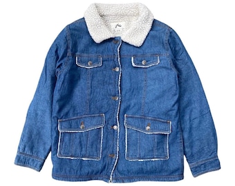 Chaqueta vaquera azul vintage con forro de sherpa oxidado, talla L, con múltiples bolsillos, botones, estilo camionero.