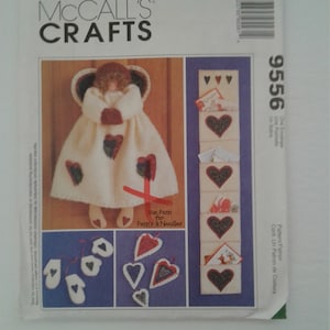 9556 McCalls Crafts 1998 Anjos e Ornamentos. Sem cortes com instruções.