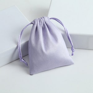 Lot de Pochettes en flanelle pour Bijoux, bonbons ou cadeau invités, pour bagues, colliers, bracelets, boucles d'oreilles Violet