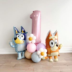 Torre di palloncini Bluey con licenza / Decorazioni per feste di compleanno Bluey / Compleanno a tema Bluey / Palloncino Bingo / Festa di compleanno per cani / Festa per cani per bambine