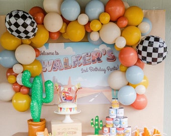 Kit de guirlande de ballons DIY sur le thème des voitures de course rétro en sourdine | Arche en ballon sur le thème de la voiture d'anniversaire | Décoration de fête rapide Two | Décoration de fête prénatale