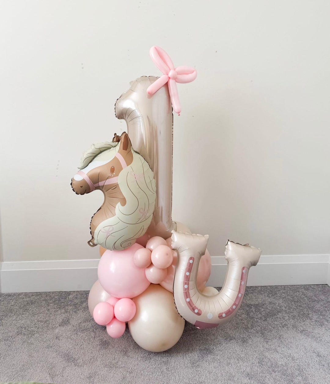 Pink Cowgirl First Rodeo Balloon Tower, on the Farm Horse & Horseshoe ...