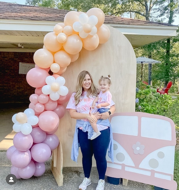Balloon arch 1st online birthday