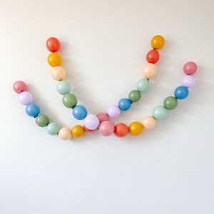 DIY Retro Rainbow Balloon Chain Kit Colorful 16 PCS Pastel Balloons Ceiling Party Decor It's Fun To Be One Boho First Birthday Garland Decor