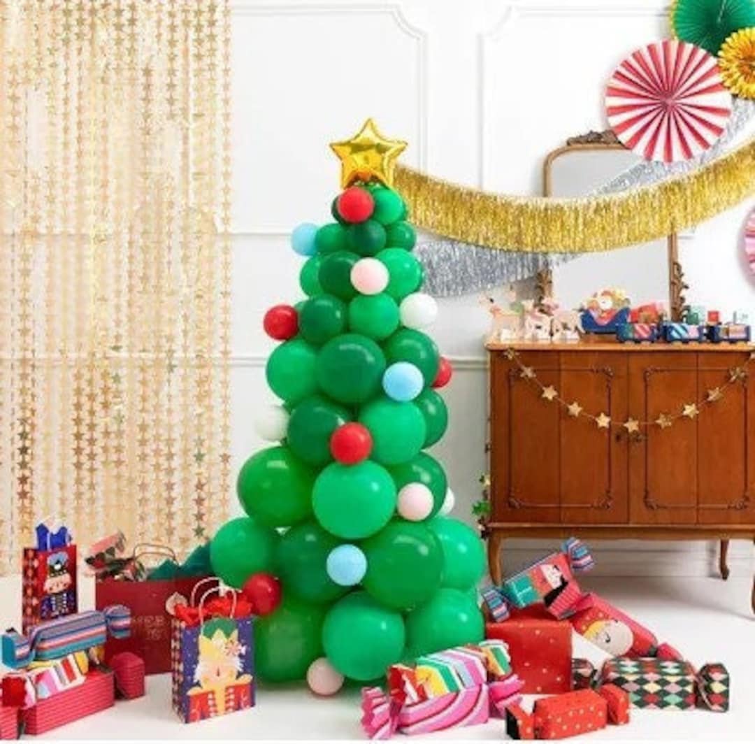 Christmas Tree With Balloons 