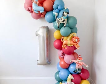 Vintage Circus Theme Party Balloon Garland Carnival First Birthday Decor Circus Animals Baby Shower Balloon Arch Lion Seal Zebra Clown Horse