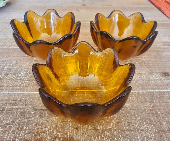 Vintage BLENKO Glass Lotus Petal Salad Bowls | 1970s | Set of 3 | Handcrafted Amber Glass | Collectible Kitchenware