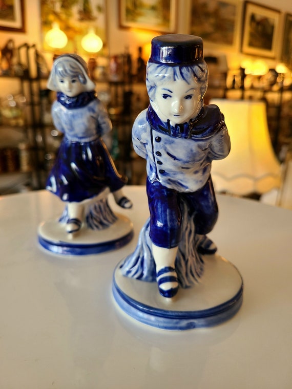 Vintage Delft Blue Holland Porcelain Ice Skater Girl and Boy Figurines | Hand Painted Dutch Skaters | Collectible | Home Decor