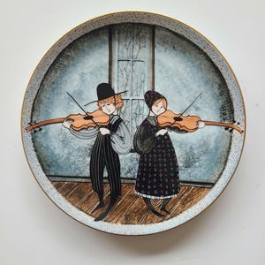 Vintage FIDDLERS TWO by P. Buckley Moss | 1981 Collectors Plate | # 1581 | First Plate In The Children Series Of 12 Plates | Collectible