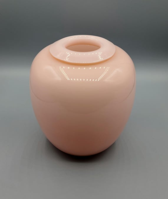 Vintage Larry Laslo For Mikasa Art Glass Vase With Folded Edge Rim | 1980s | Light Pink Peach Ombre Glass Vase | Urn Shape | Home Decor