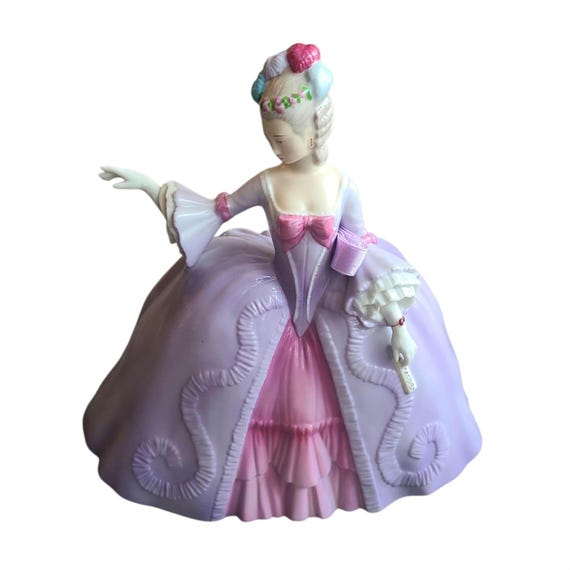 Vintage Porcelain Lady Figurine | The Franklin Mint | 1980 | Marianne - The Minuet | Belles Of The Ball Series | Museum of Costumes
