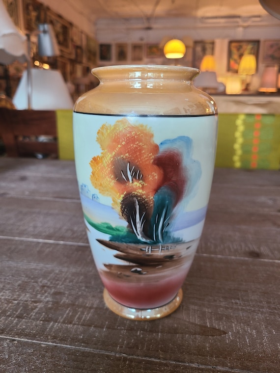 Hand Painted CHIKARAMACHI Porcelain Lusterware Vase | Japan | Home Decor