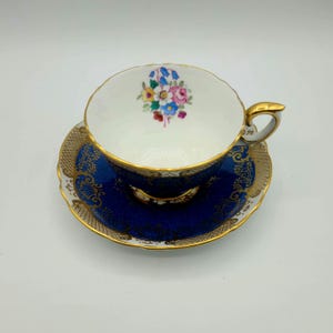 Vintage Crown Staffordshire Bone China Porcelain Teacup And Saucer Set | A15416 | Made In England | Hand Decorated | Collectible | Drinkware