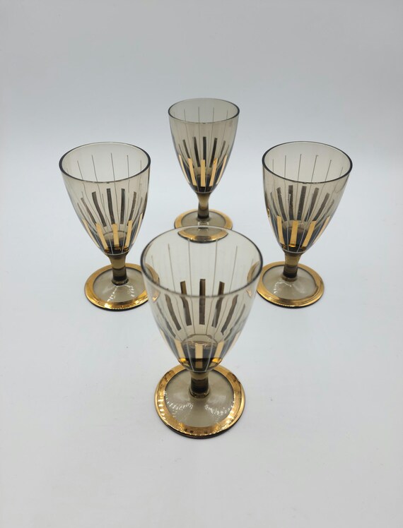 Vintage Set of 4 Stemmed Glassware With Gold Stripes | Mid Century Cordial Stemware | Barware | Retro Drinkware