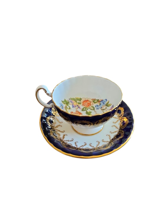 Vintage AYNSLEY Porcelain Teacup And Saucer Set With Floral Motif | Cottage Garden Pattern | Made in England | Collectible | Teaware