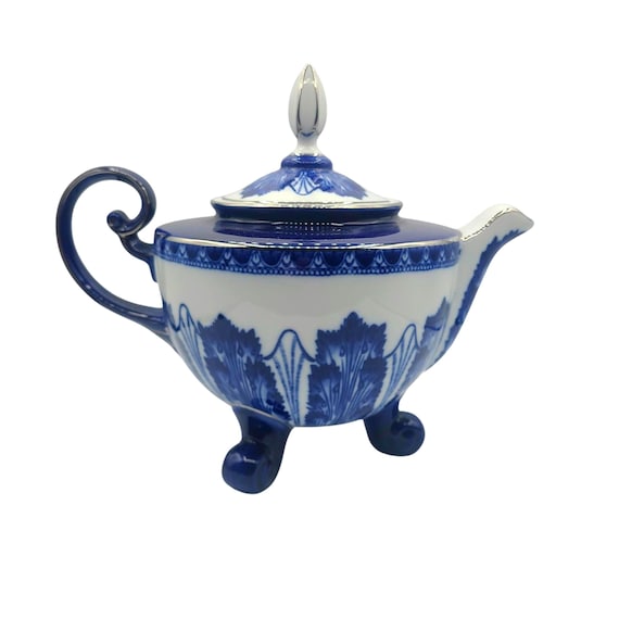 Vintage BOMBAY Company Blue And White Porcelain Teapot | 1990s | Arabesque Tile Collection | Rosette Teapot | Teaware | Chinoiserie