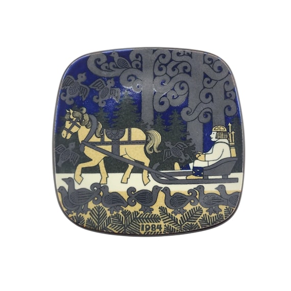Vintage Arabia Finland Kalevala Annual Wall Platea by Raija Uosikkinen | 1984 | Made in Finland | Collectible | Ceramic Plate | Wall Decor