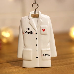 Lab Coat Personalized Christmas Ornament, Doctor Christmas Ornament, White Coat Ornament, Gift for Doctor, Medical Student Ornament, Intern.