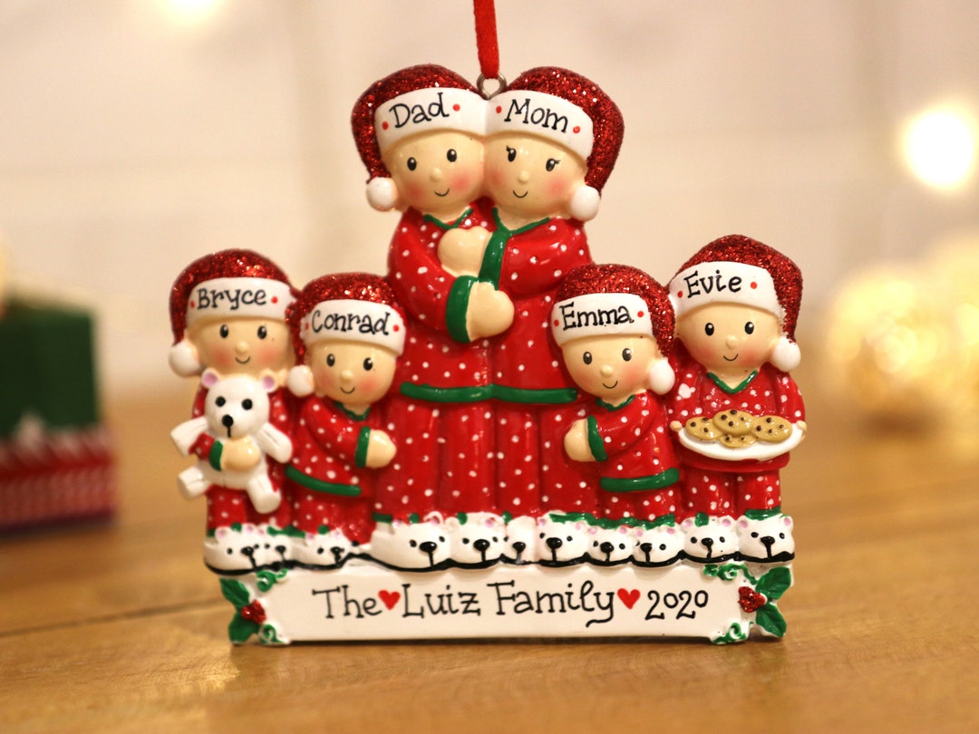 Pajama Family of 6 Personalized Christmas Ornament, 6 Family Ornament ...