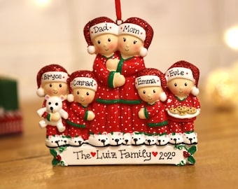 Family of 2 2020 Quarantine Survivor Family Customized Christmas Decorating Kit Creative Decoration Gift for Family AKEROCK Personalized Name by Yourself Christmas Ornament Kit with Mask