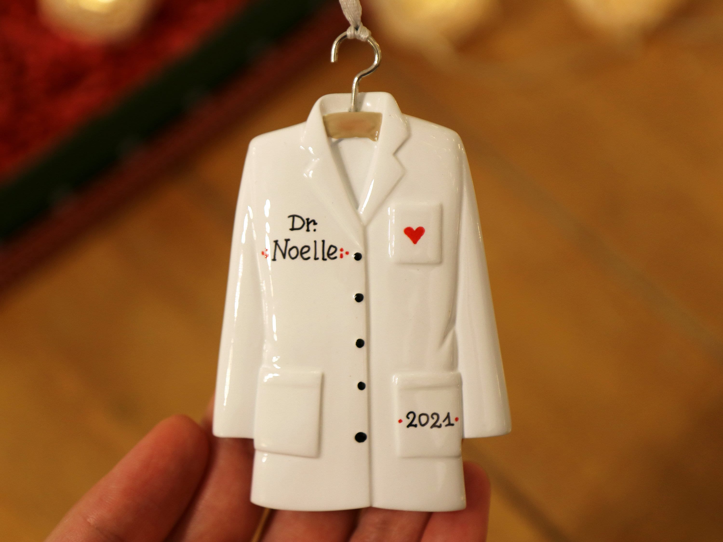 Lab Coat Personalized Christmas Ornament, Doctor Christmas Ornament, White Coat Ornament, Gift for Doctor, Medical Student Ornament, Intern.