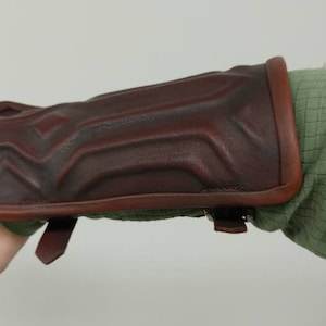 Link Leather Vambrace/Bracer (The Legend of Zelda: Breath of the Wild cosplay)