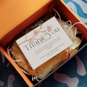 Cartão de agradecimento editável para sua compra, cartão postal de flores de cerejeira de inspiração japonesa para pequenas empresas