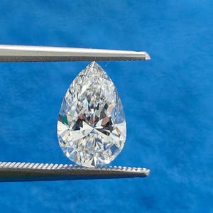 2 Carat Pear Cut Lab-Grown Loose Diamond: VVS/VS EF Engagement Gift