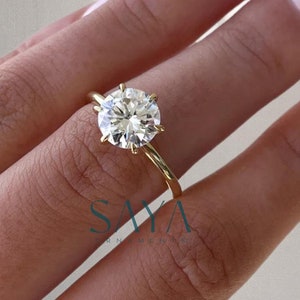IGI Certified 2.5 Carat Lab Grown Diamond Solitaire Ring - Solid Gold Engagement