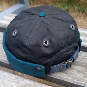 Brimless Docker Hat in Black and Petrol Cotton Twill