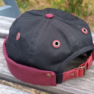 Brimless Docker Hat in Black and Wine Cotton Twill