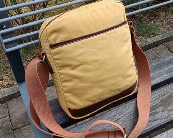 Crossbody shoulder oilskin bag